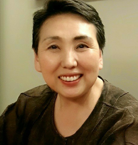 사진=행사운영위원장 김정아 우리옷 대표,