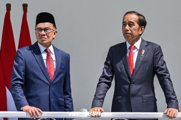 인도네시아 위도도 대통령 (오른쪽) ⓒAFPBBNews